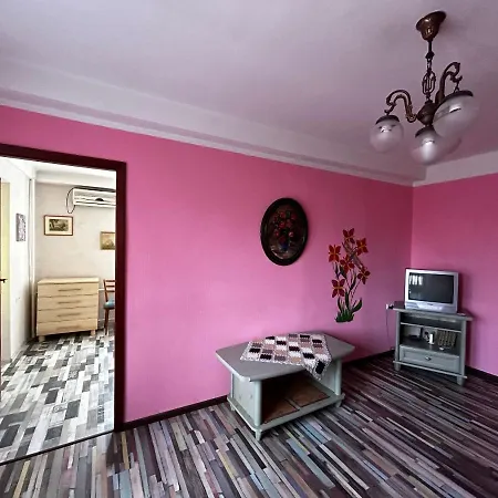на русановке Apartment *